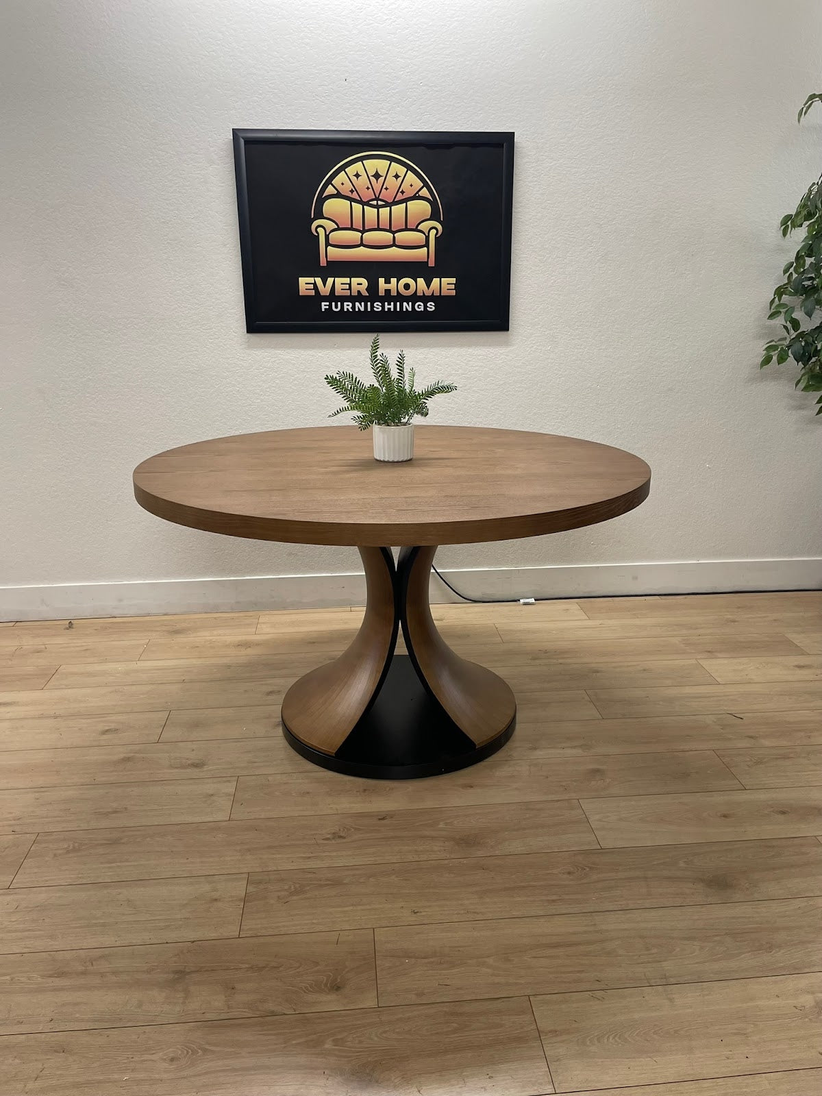 Solid Wood Round Dining Table — Walnut, Seats 2–10