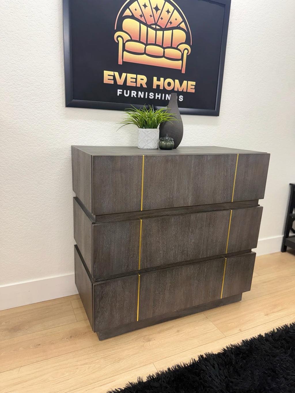 Nickalus Accent Chest